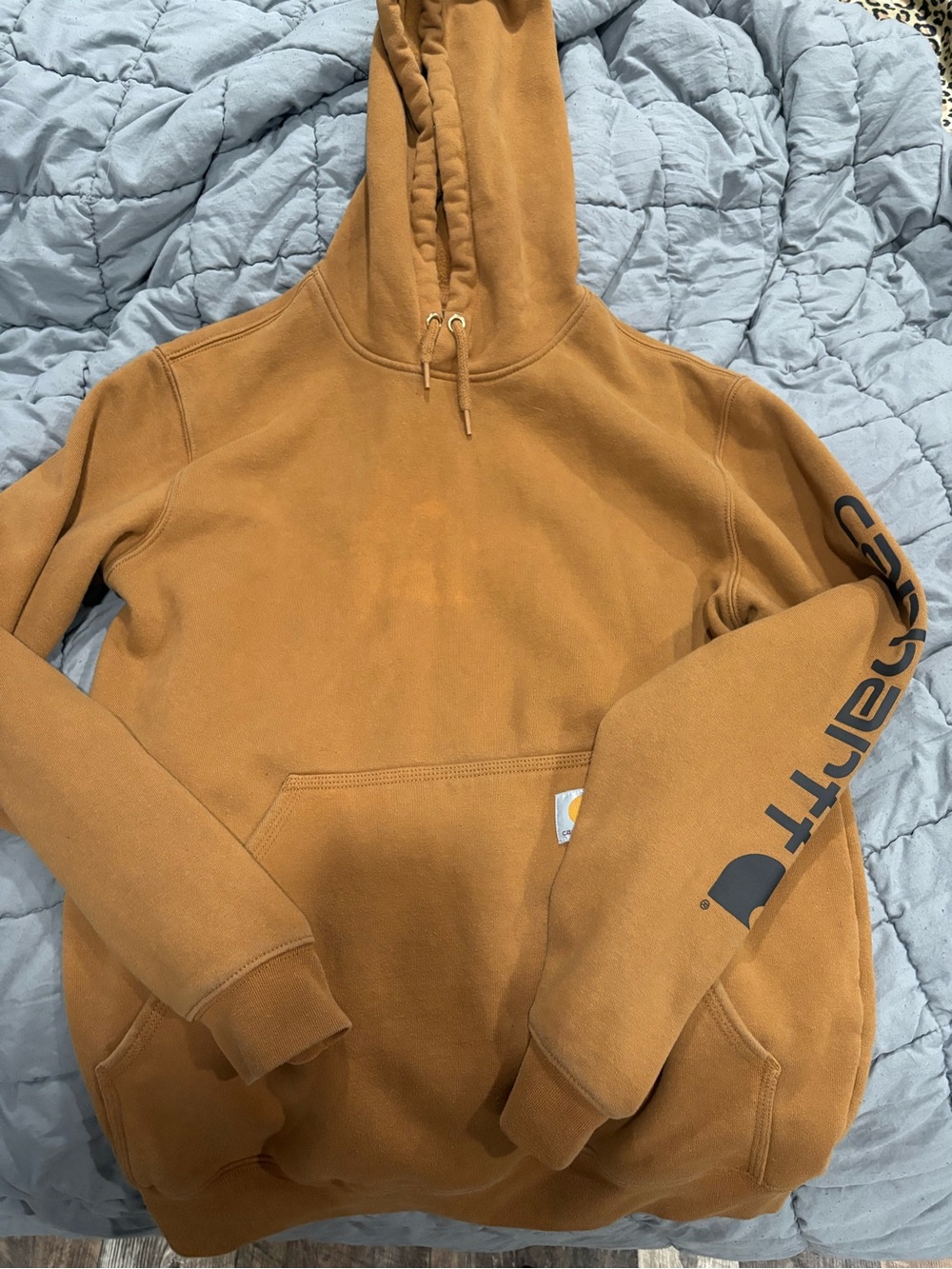 Carhartt Men’s Hooded Sweatshirt in mustard Brown size Medium